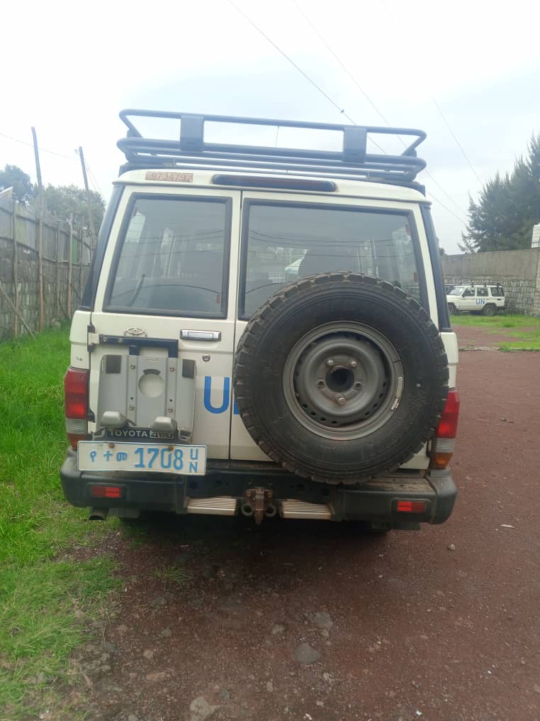 TOYOTA LAND CRUISER - Image 2