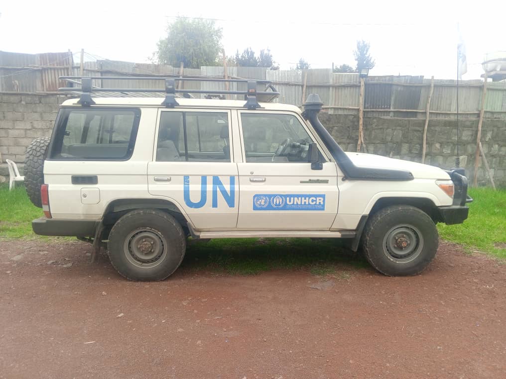 TOYOTA LAND CRUISER - Image 3