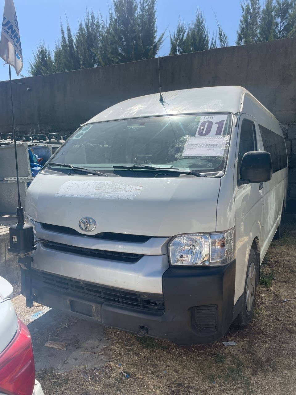 2020 Land Rover Discovery - Image 1